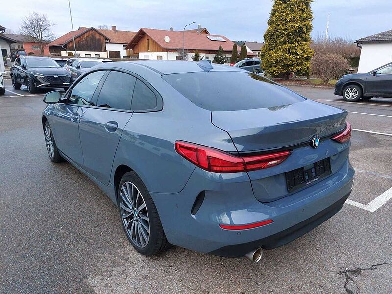 BMW 218 Gran Coupe 218i Advantage Connected Professional